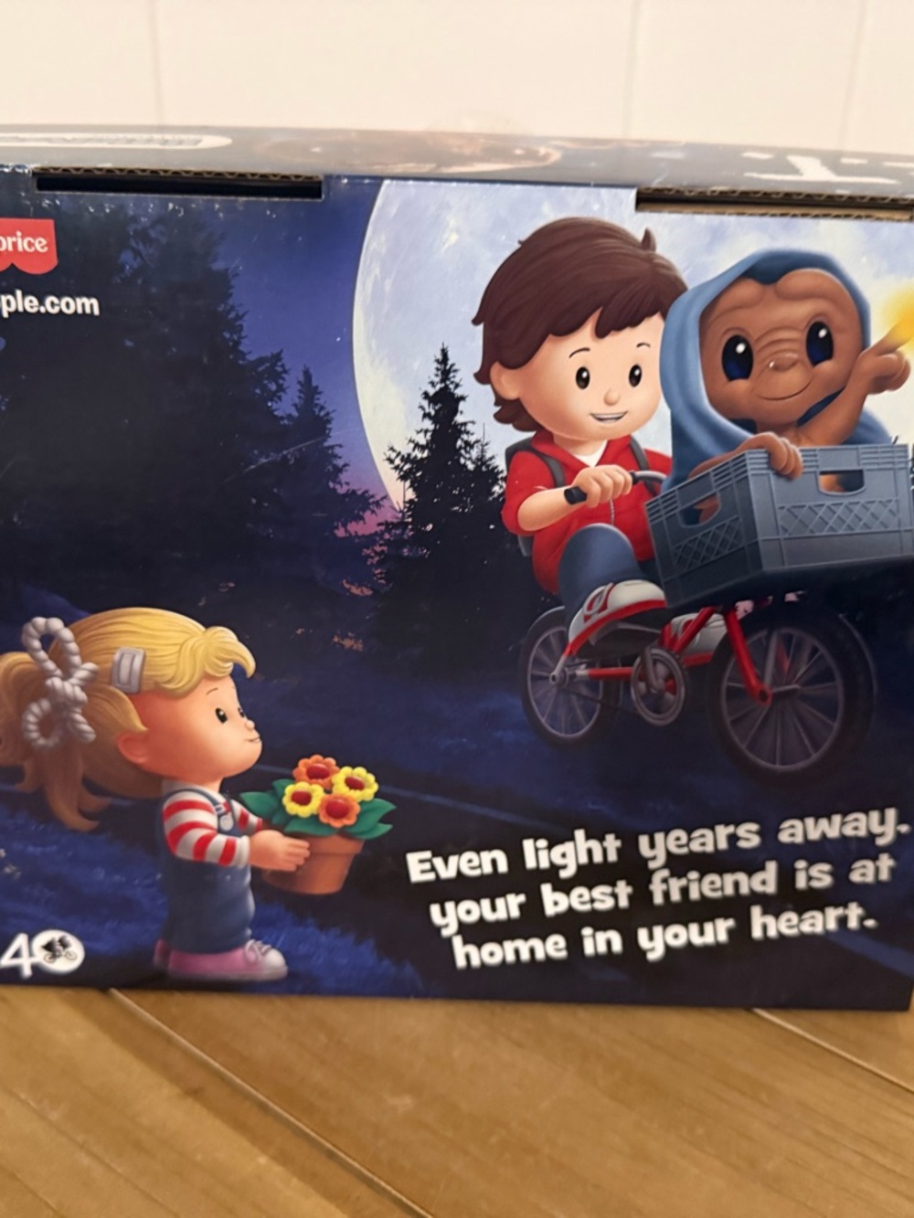 Little People E.T. Figure 3-Pack - Brown, Red, Blonde - Picture 3 of 4